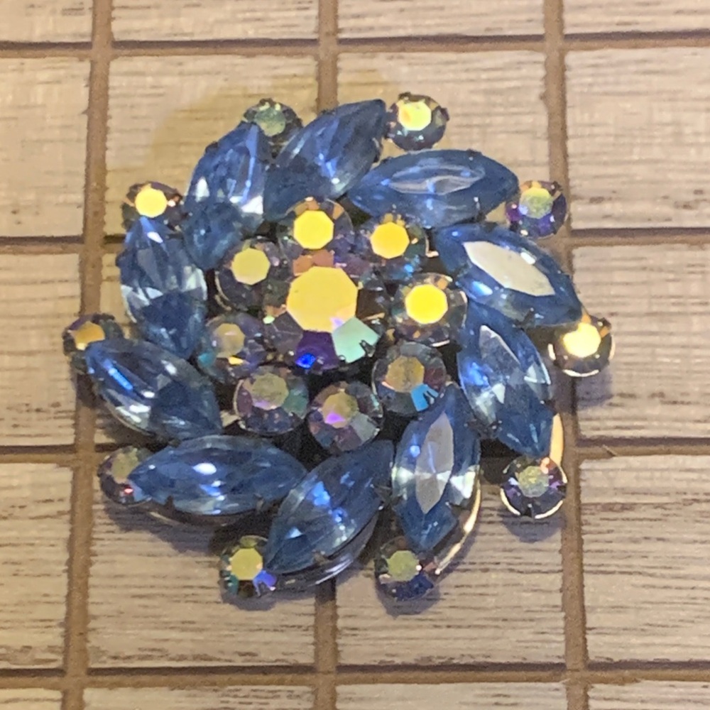 Vintage Aurora Borealis Brooch